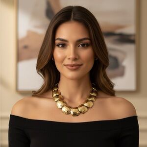 Gorgeous Gold Tone Chunky Hammered Necklace